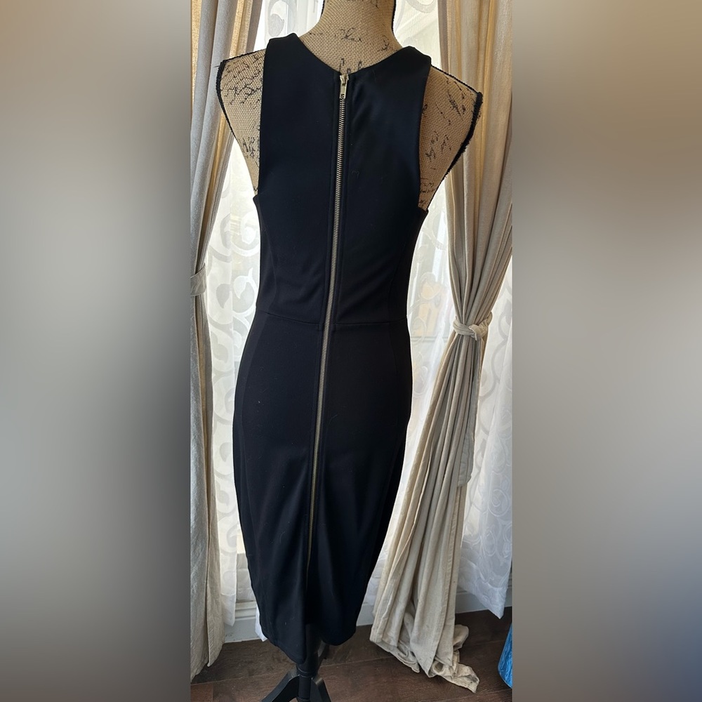 Felicity & Coco Classic Black Full Back Zip Sleeveless Sheath Dress - Picture 5 of 11